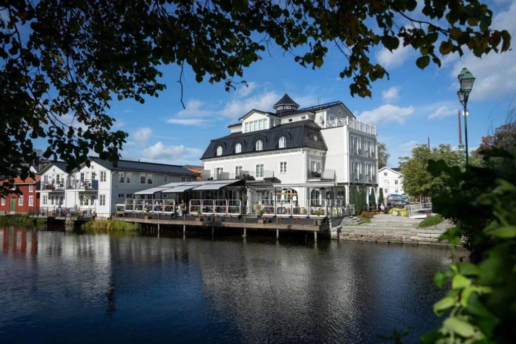 Atellet Hotell Norrtalje Exterior photo